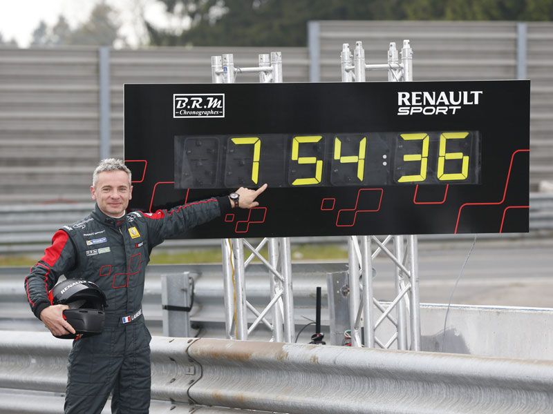 Renault reconquista Nürburgring