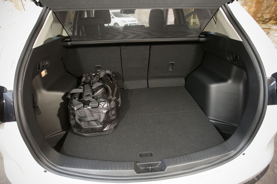 Comparativa: Ford Kuga 1.6 EcoBoost 4x2 vs Mazda CX-5 2.0 165 2WD