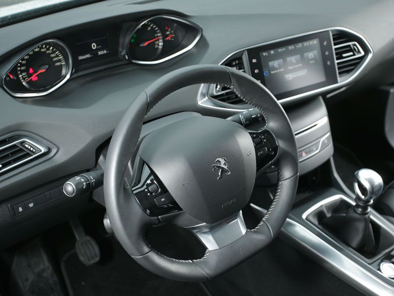 Honda Civic 1.6 I-DTEC vs Peugeot 308 1.6 e-HDI y Renault Mégane 1.6 DCI