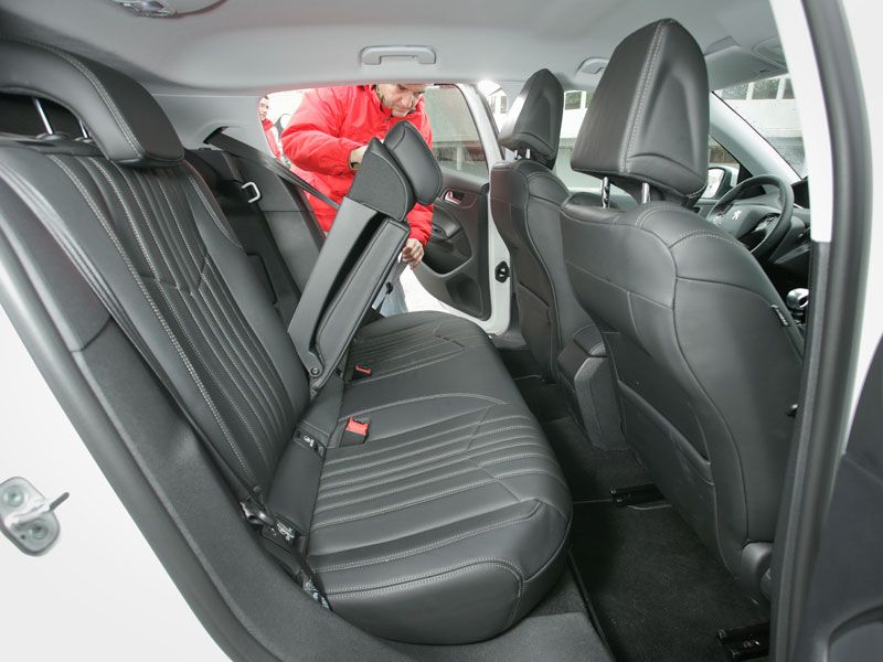 Honda Civic 1.6 I-DTEC vs Peugeot 308 1.6 e-HDI y Renault Mégane 1.6 DCI