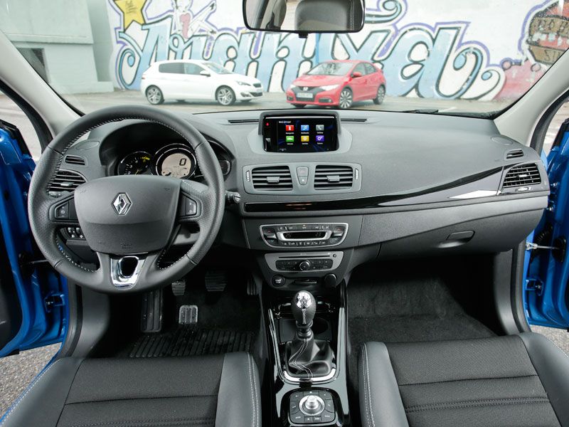 Honda Civic 1.6 I-DTEC vs Peugeot 308 1.6 e-HDI y Renault Mégane 1.6 DCI