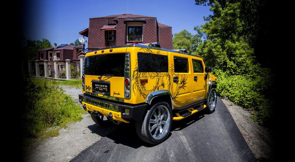Un Hummer H2 a la china, ¡con dragón incluido!