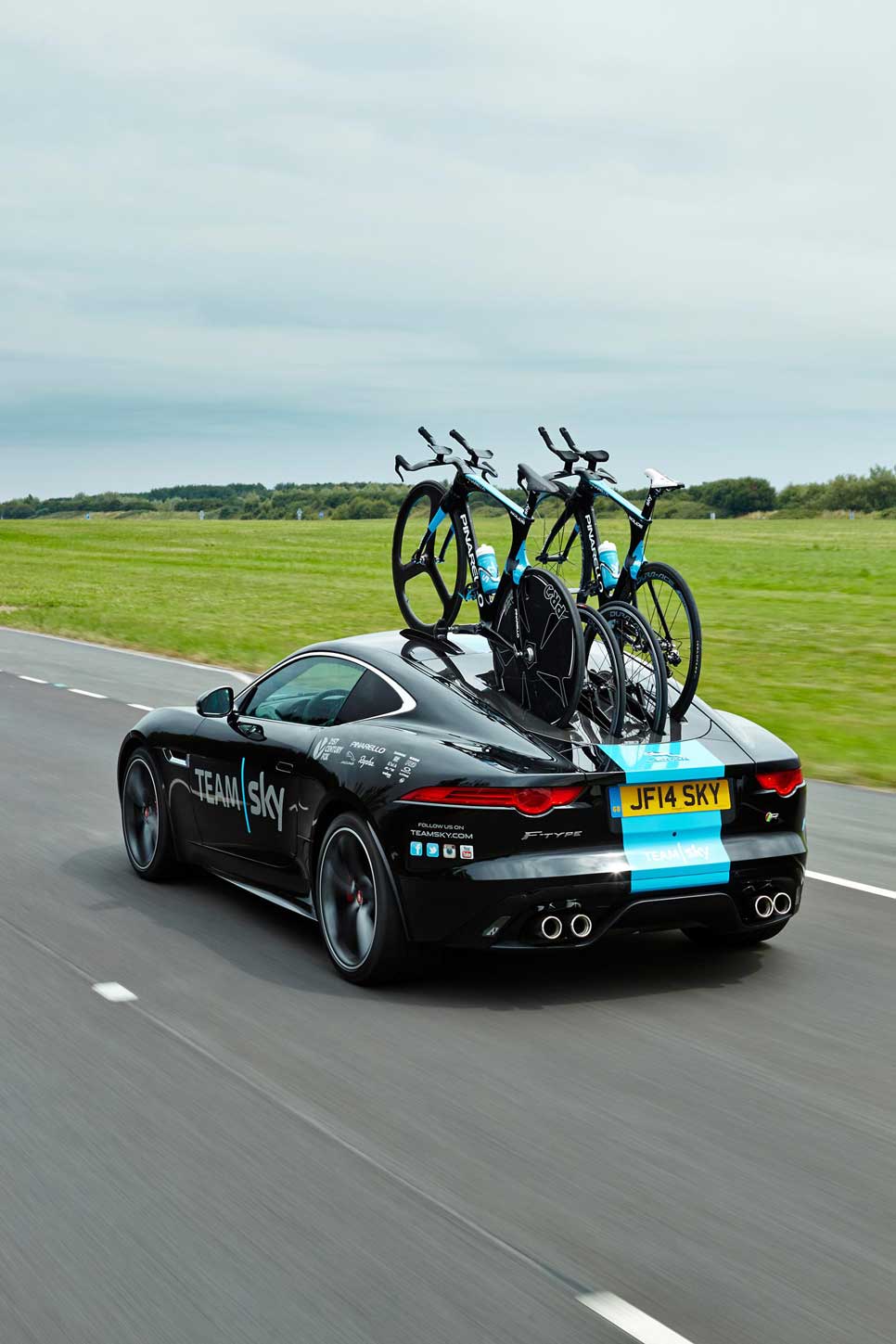 Jaguar F-Type Coupé para la final del Tour de Francia