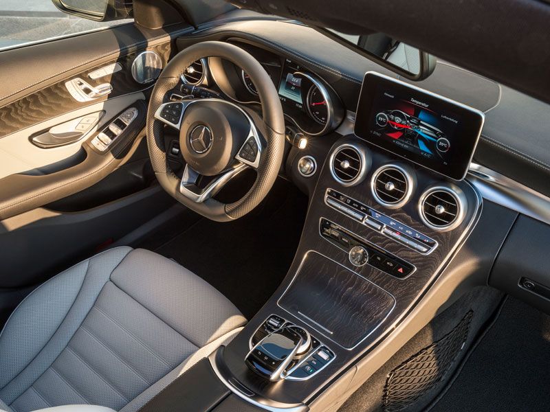 Contacto: Mercedes Clase C Estate, no se priva de nada