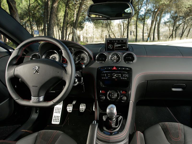 Prueba: Peugeot RCZ-R, las garras del felino