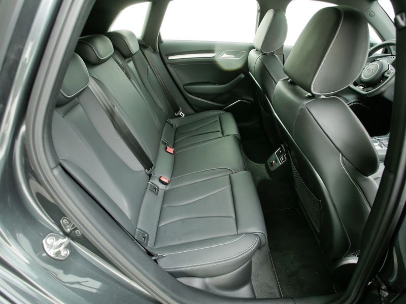 Audi A3 Sportback 2.0 TDI 184 quattro S-tronic vs BMW 120d 184 xDrive 5p