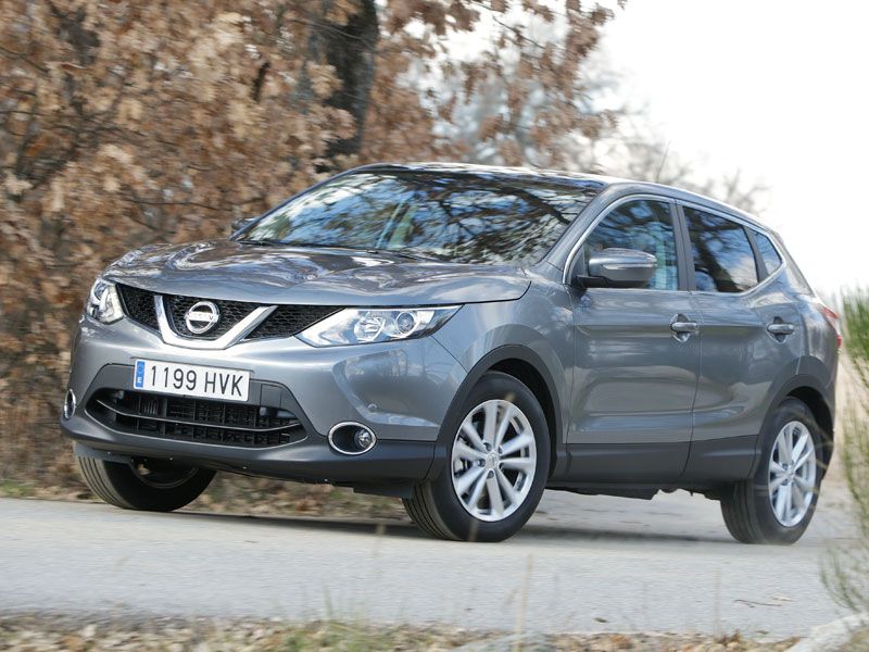 Comparativa: Mazda3 SportSedan Skyactiv-D 2.2 vs Skoda Octavia 2.0 TDI