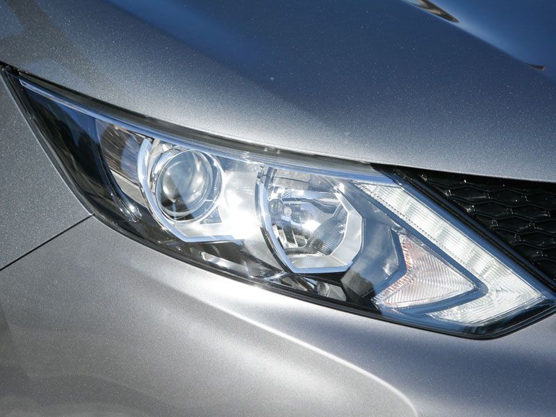 Comparativa: Mazda3 SportSedan Skyactiv-D 2.2 vs Skoda Octavia 2.0 TDI