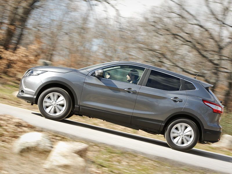 Comparativa: Mazda3 SportSedan Skyactiv-D 2.2 vs Skoda Octavia 2.0 TDI