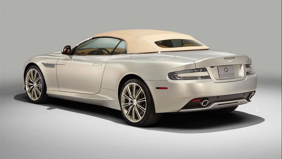 Un Aston Martin DB9 Volante por Q de lo más solidario