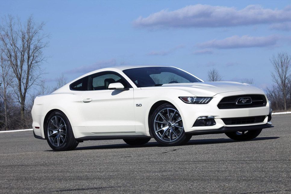 Un Ford Mustang 50 Aniversario, a subasta