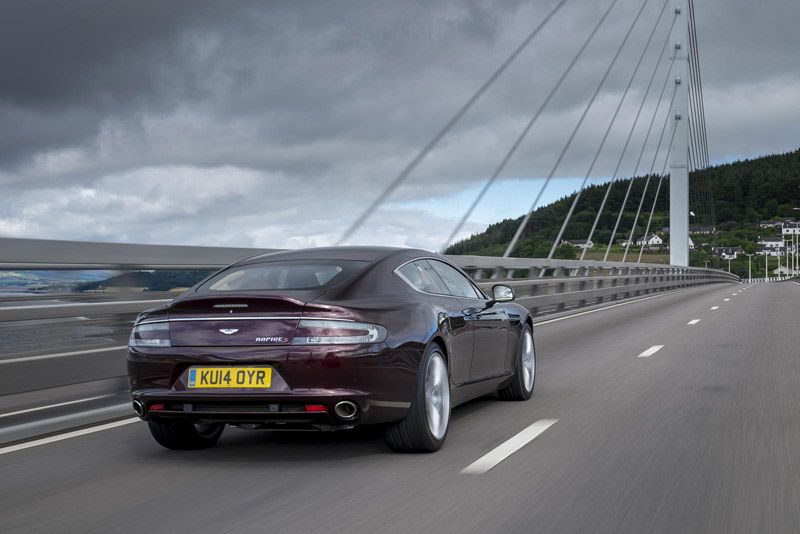 Aston Martin Rapide S 2015 y Vanquish 2015