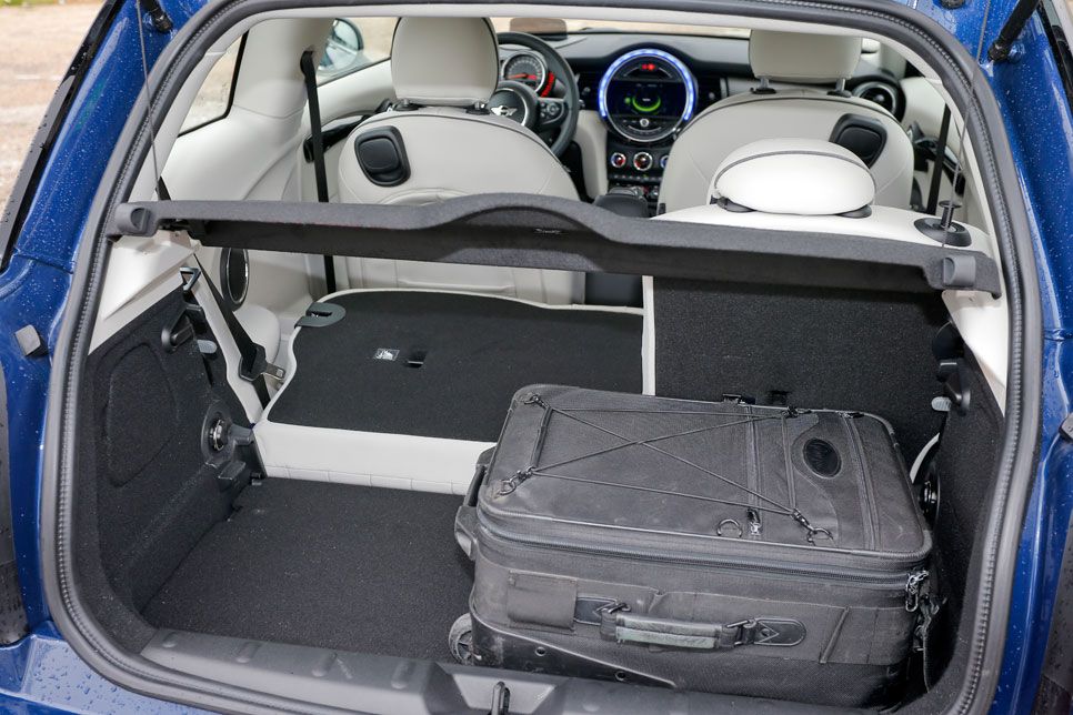 Comparativa: Audi A1 1.4 TFSI CoD vs Mini Cooper