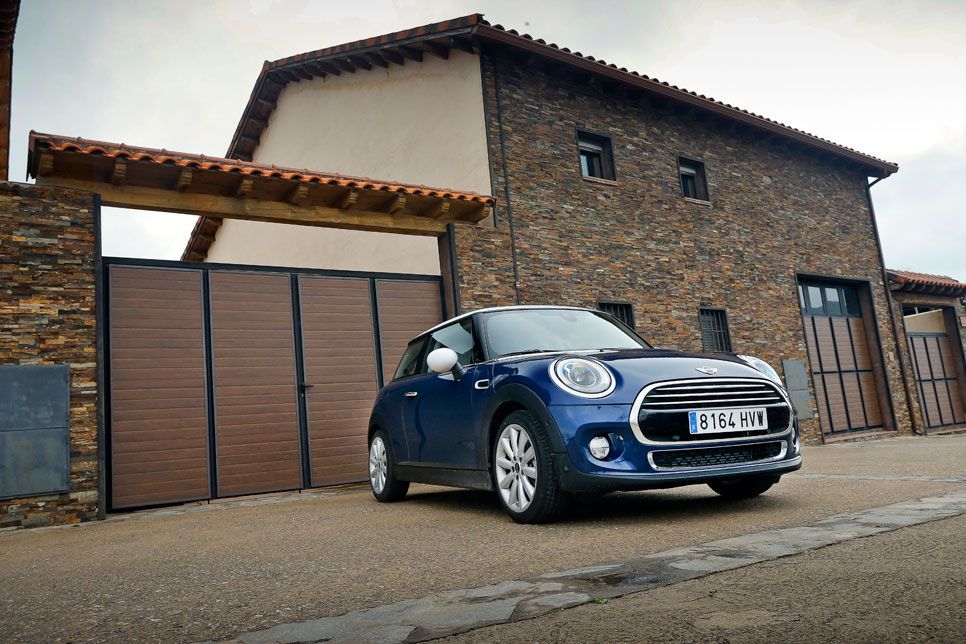 Comparativa: Audi A1 1.4 TFSI CoD vs Mini Cooper