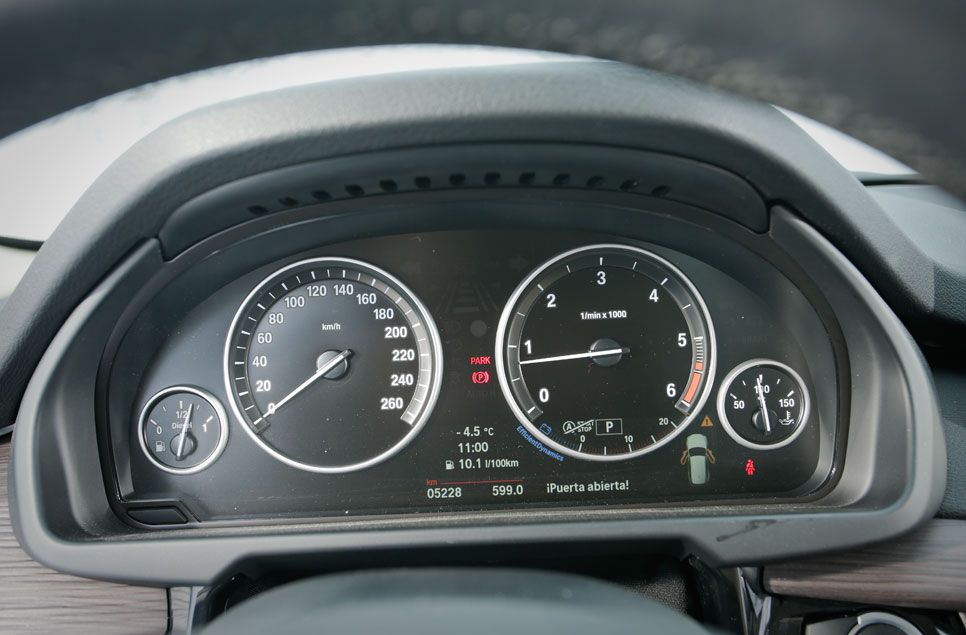 Comparativa: BMW X5 30D Xdrive vs Range Rover Sport 3.0 TDV6