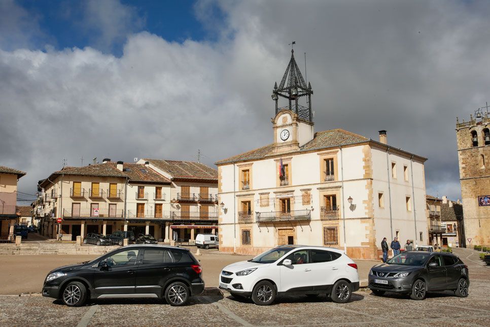 Comparativa: Hyundai ix35 2.0 CRDI 136 4x2 vs Nissan Qashqai 1.6 DCI 130 4x2 S/S y Suzuki S-Cross 1.6 DDIS 120 2WD