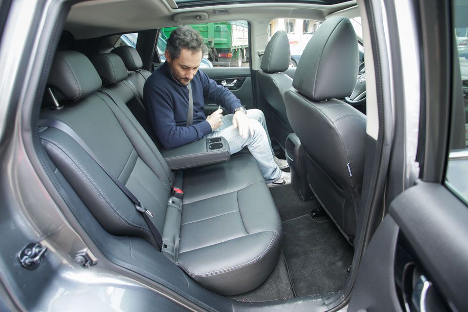 Comparativa: Hyundai ix35 2.0 CRDI 136 4x2 vs Nissan Qashqai 1.6 DCI 130 4x2 S/S y Suzuki S-Cross 1.6 DDIS 120 2WD