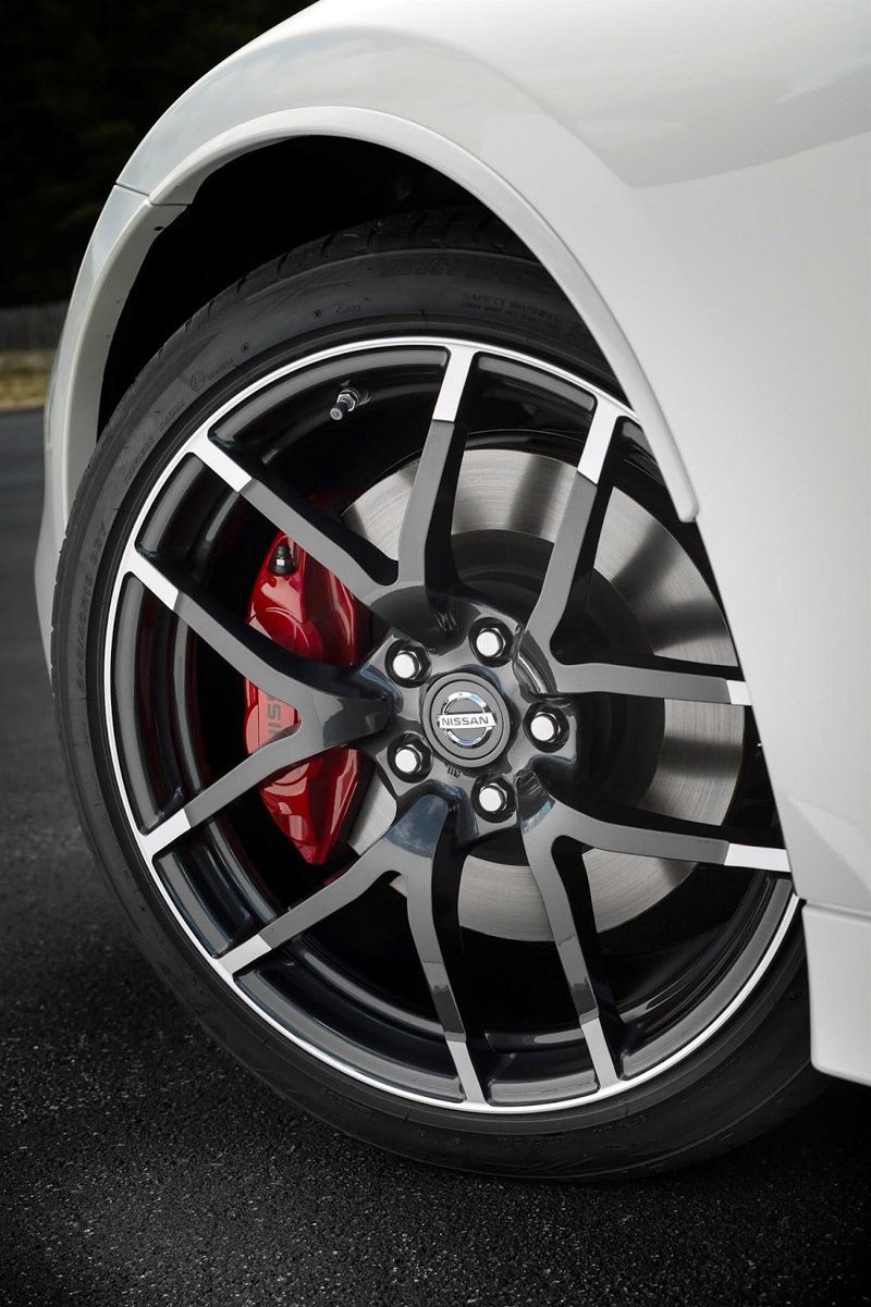 Nissan 370Z Nismo 2015