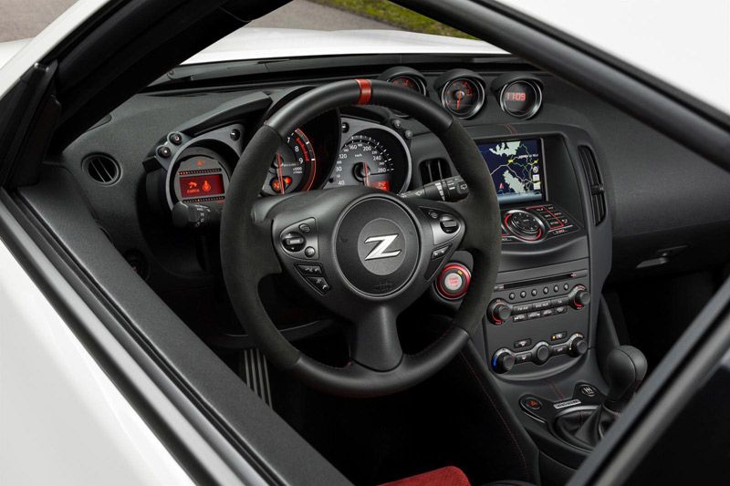 Nissan 370Z Nismo 2015