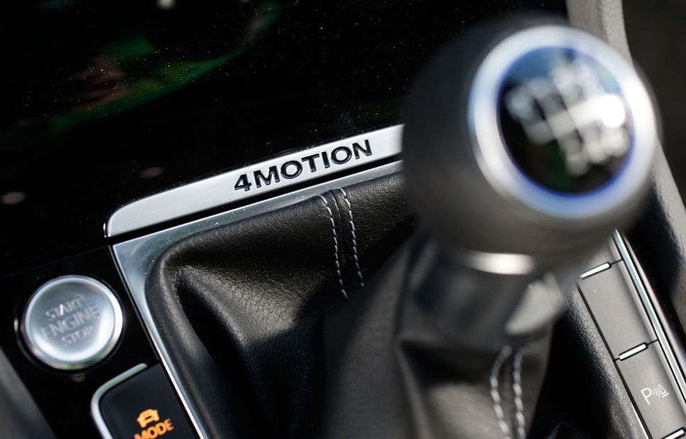 Comparativa: BMW M235I vs Volkswagen Golf R