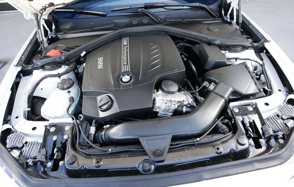 Comparativa: BMW M235I vs Volkswagen Golf R