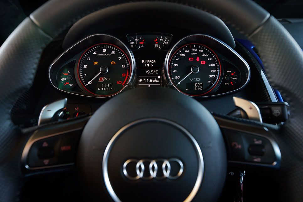 Comparativa: Audi R8 V10 Plus vs Porsche 911 Turbo S