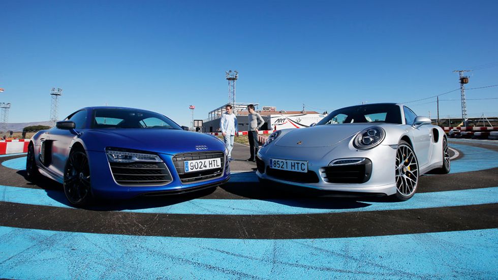 Comparativa: Audi R8 V10 Plus vs Porsche 911 Turbo S