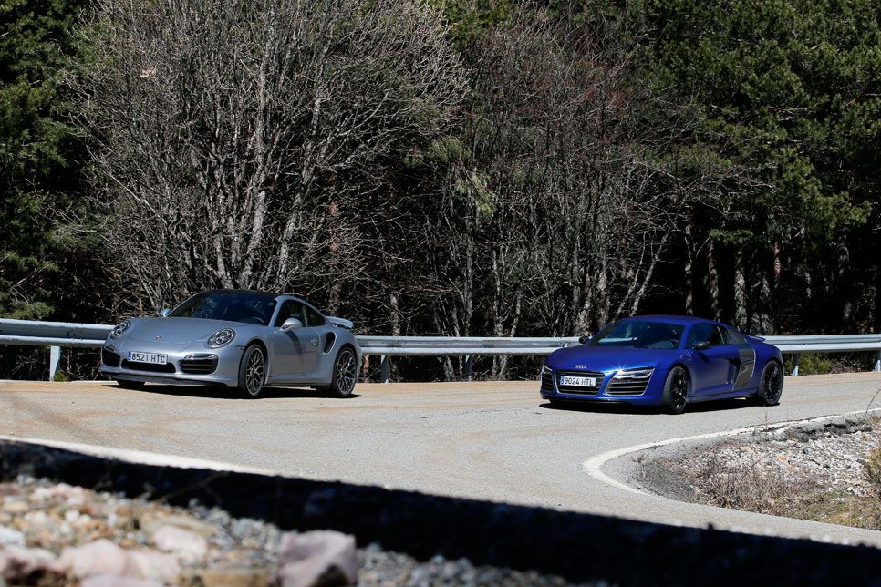 Comparativa: Audi R8 V10 Plus vs Porsche 911 Turbo S
