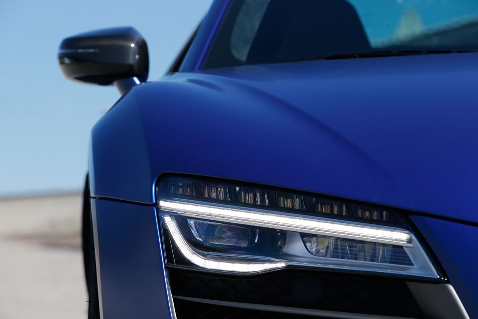 Comparativa: Audi R8 V10 Plus vs Porsche 911 Turbo S