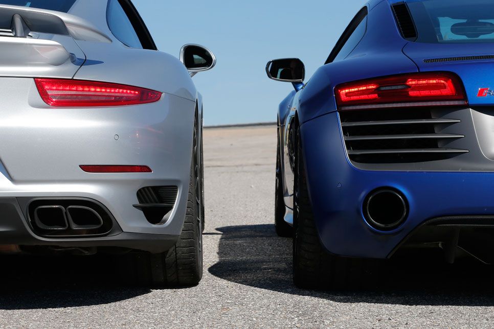Comparativa: Audi R8 V10 Plus vs Porsche 911 Turbo S