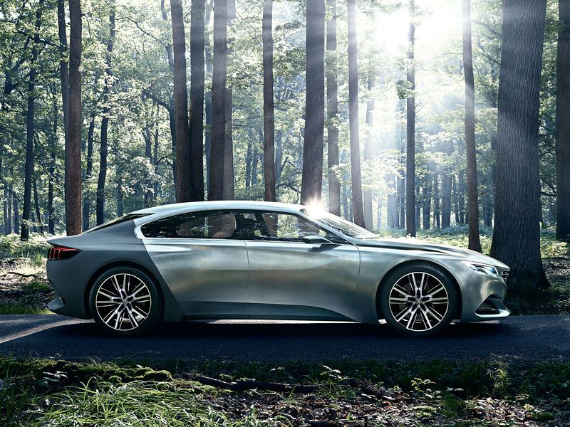 Peugeot Exalt, con piel de tiburón y con destino París