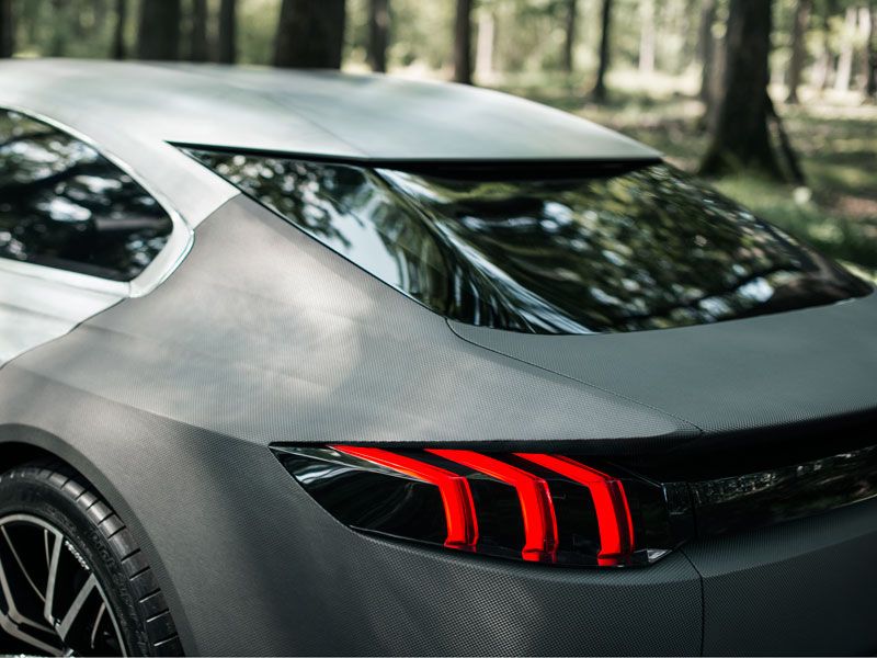 Peugeot Exalt, con piel de tiburón y con destino París