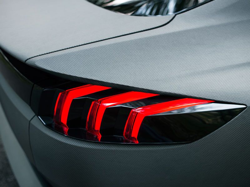 Peugeot Exalt, con piel de tiburón y con destino París