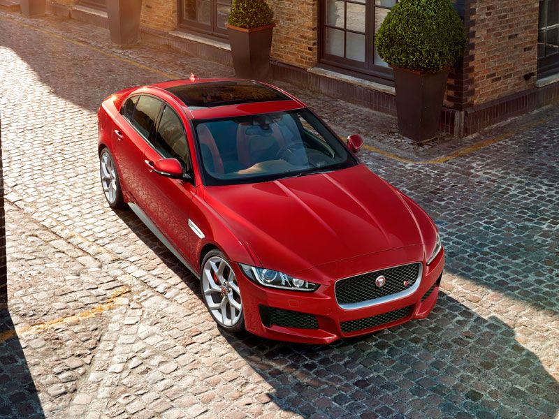 Jaguar XE S, información y fotos del pequeño Jaguar de aluminio