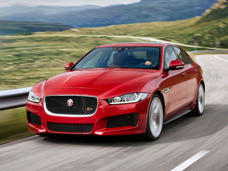 Jaguar XE S, información y fotos del pequeño Jaguar de aluminio