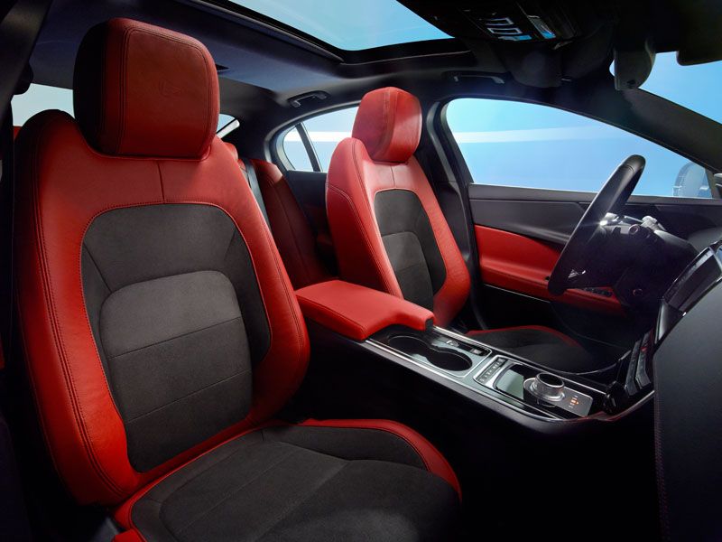 Jaguar XE S, información y fotos del pequeño Jaguar de aluminio