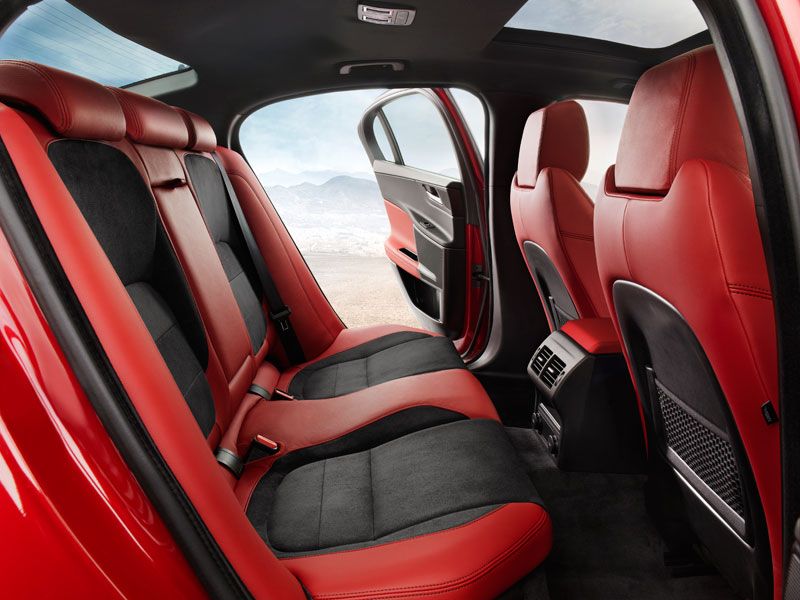 Jaguar XE S, información y fotos del pequeño Jaguar de aluminio