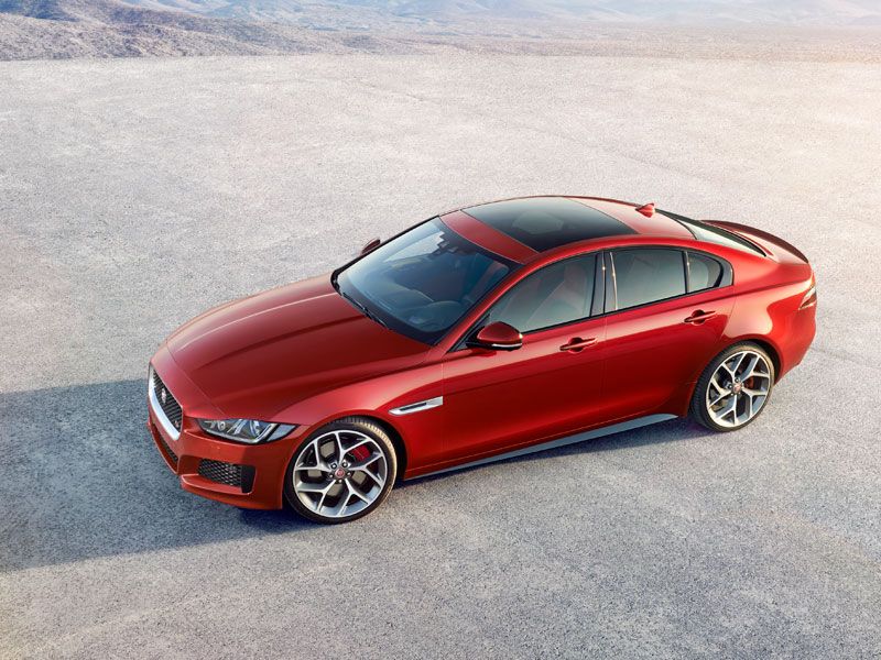 Jaguar XE S, información y fotos del pequeño Jaguar de aluminio