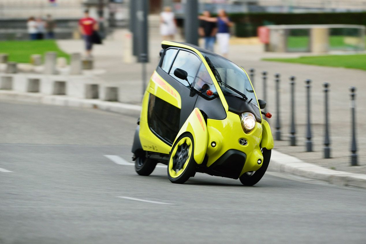 Grenoble, ciudad europea de los Toyota i-ROAD y COMS