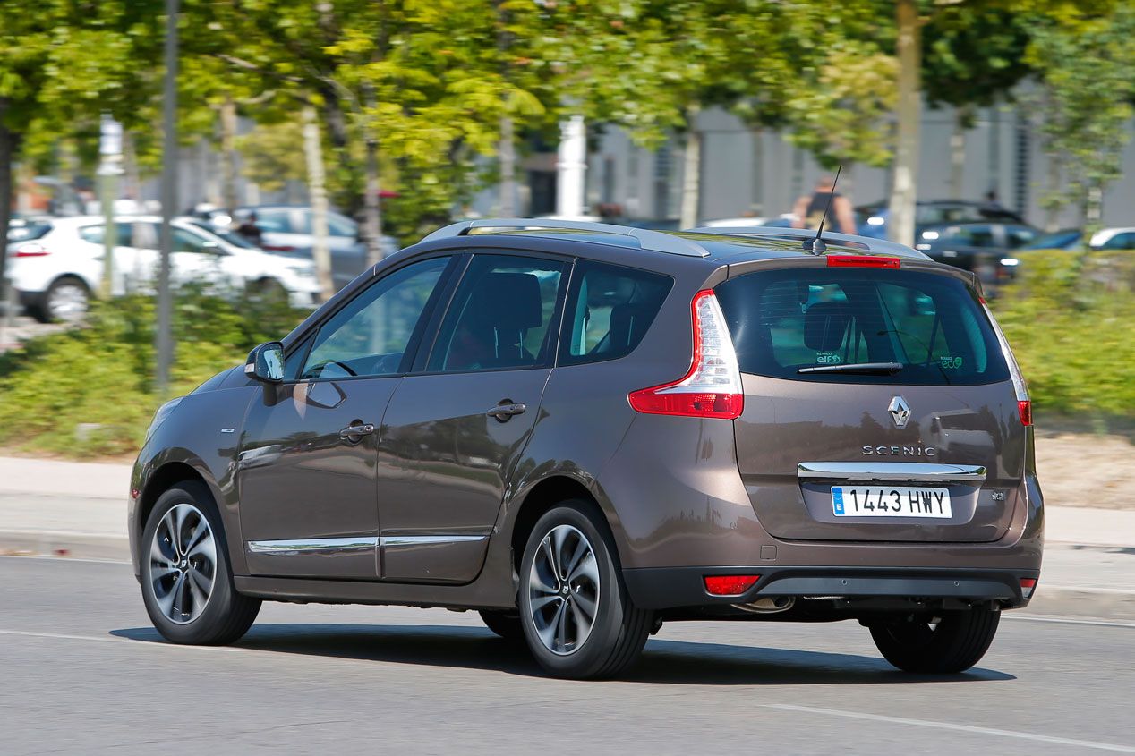 Opel Zafira Tourer 1.6 CDTi 136 CV 7 pl vs Renault Grand Scénic 1.6 dCi 130 CV 7 pl