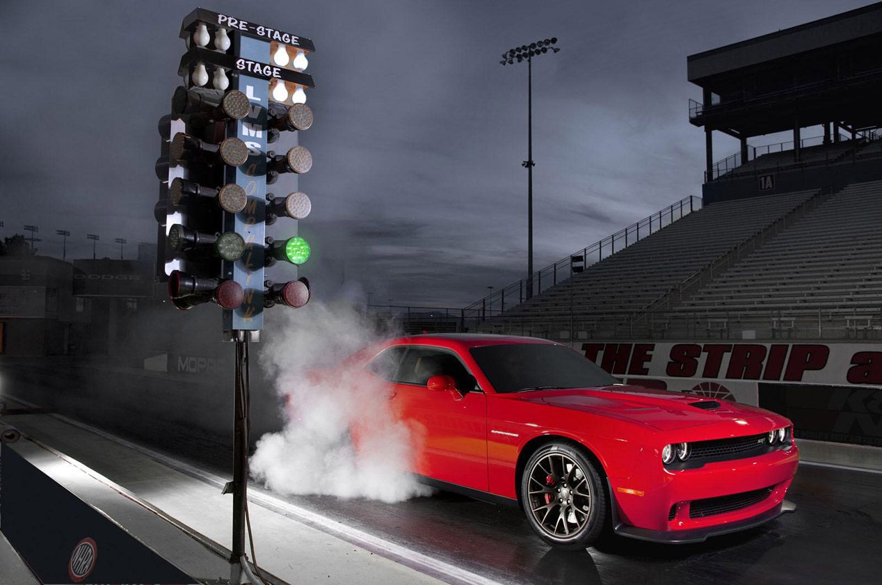 El primer Dodge Challenger SRT Hellcat, subastado