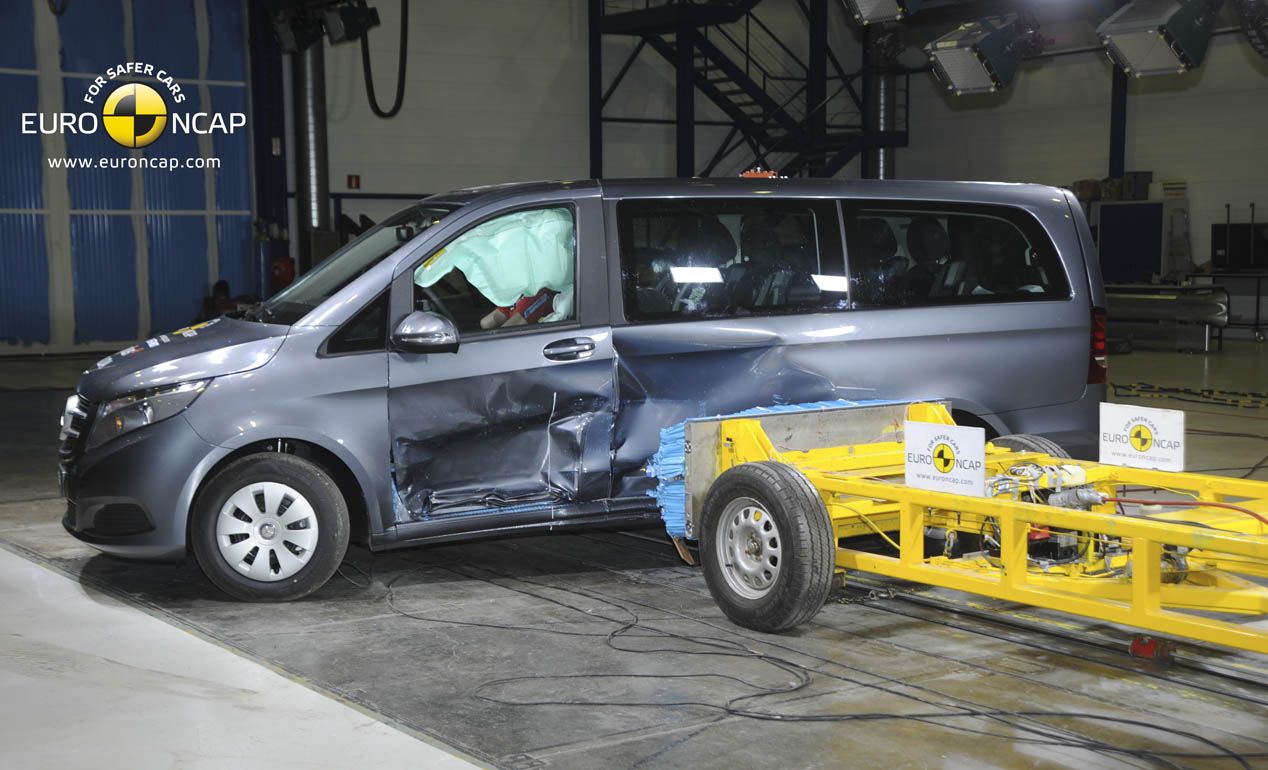 5 estrellas EuroNCAP para Clase V y X-Trail y 4 para C4 Cactus