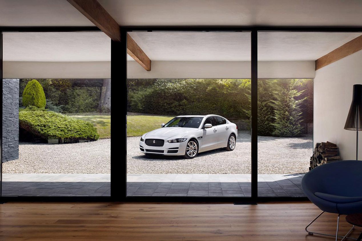 Jaguar XE 2015