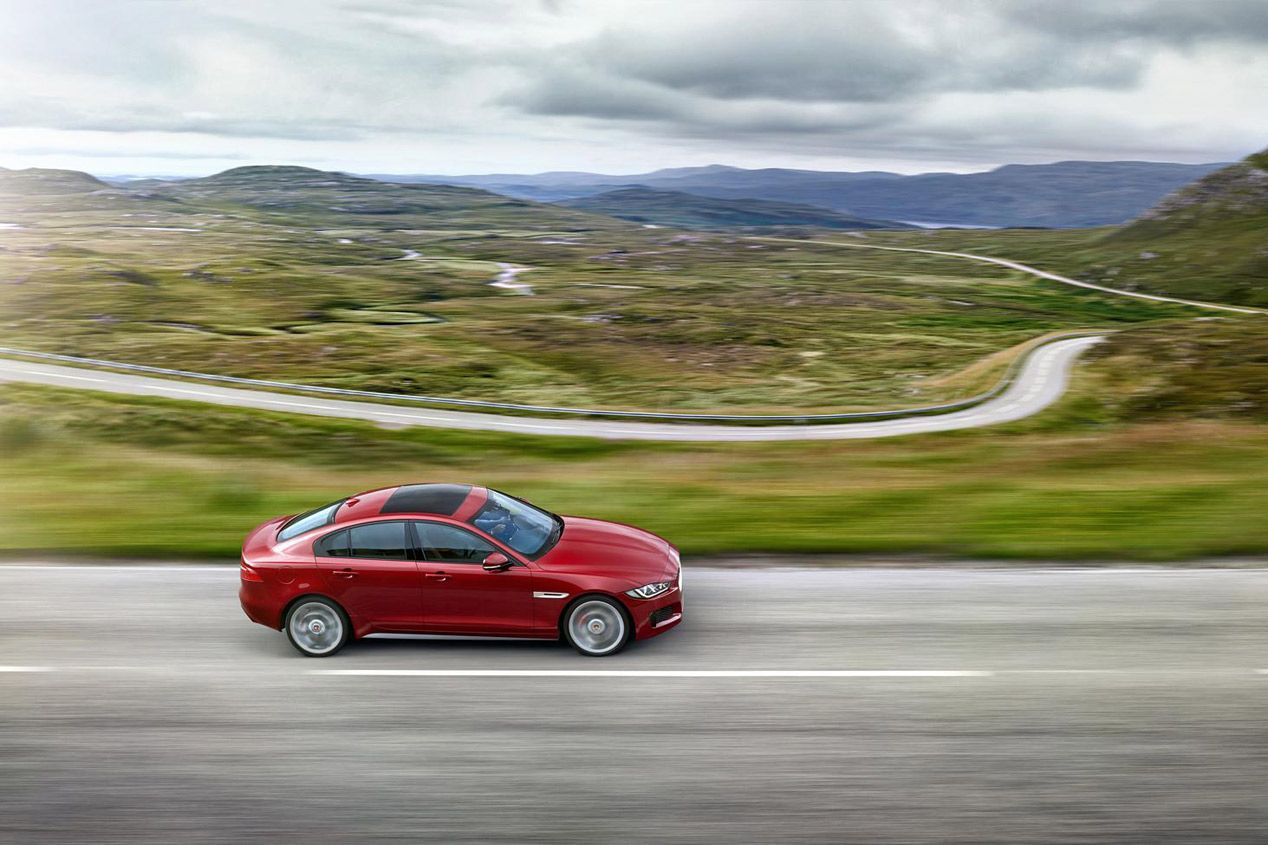 Jaguar XE 2015