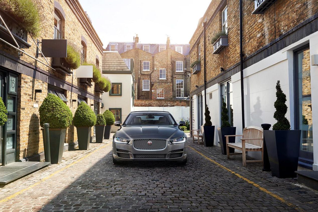 Jaguar XE 2015