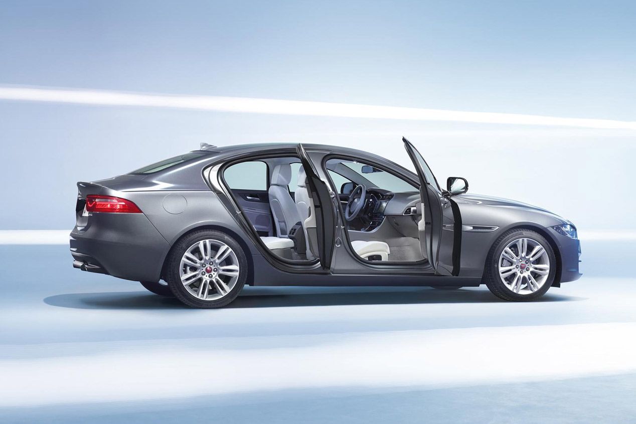 Jaguar XE 2015