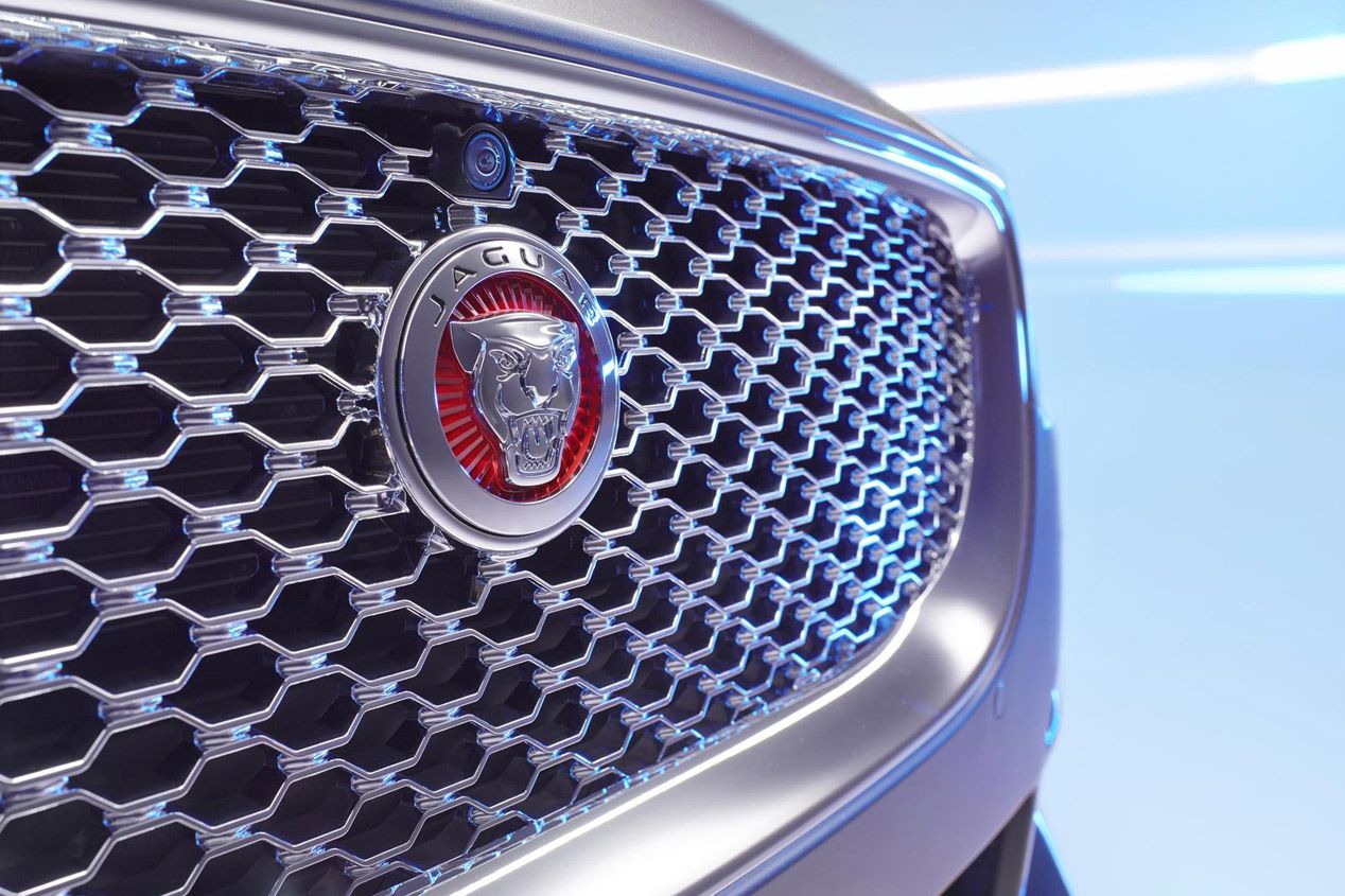 Jaguar XE 2015