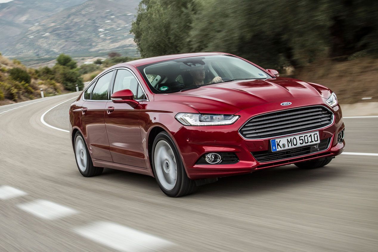 Contacto: Ford Mondeo 2015, objetivo VW Passat