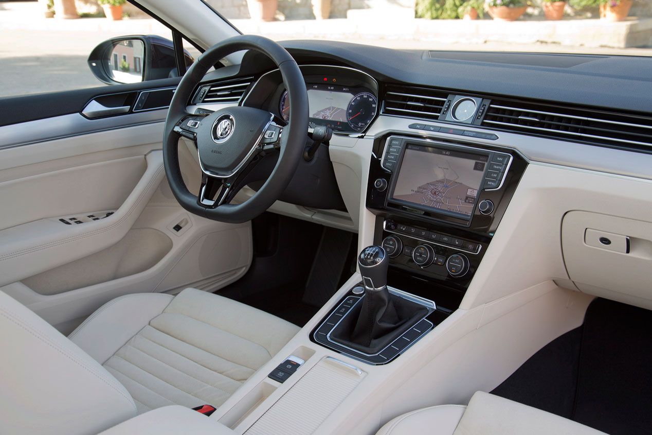 VContacto: VW Passat, más Premium ¿más líder?