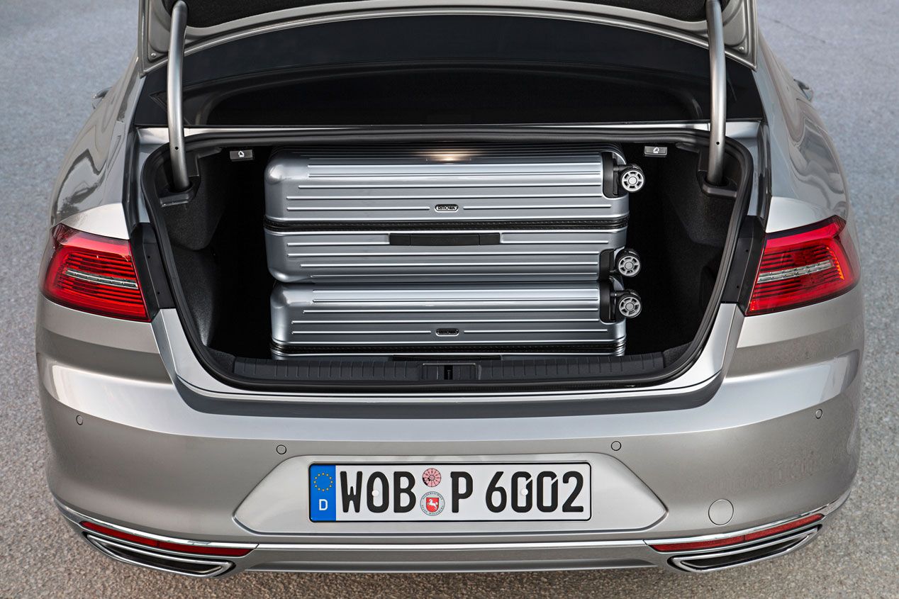 VContacto: VW Passat, más Premium ¿más líder?